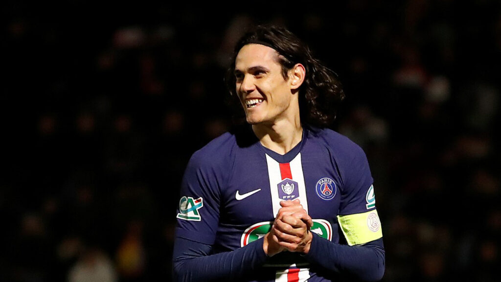 แฟนผีจับตา