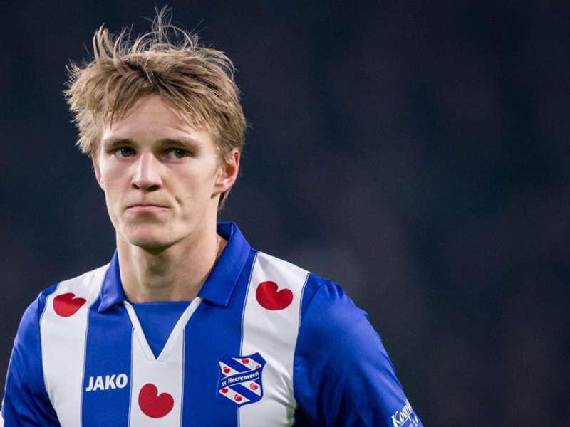 โอเดการ์ดบินกลับ