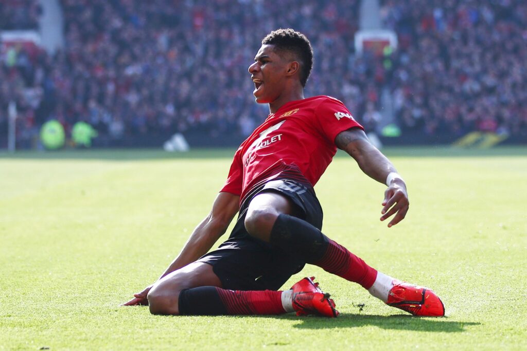 ตกเป็นเป้าของแฟนบอล