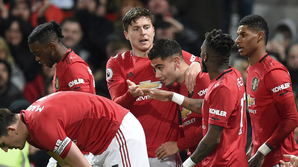 อยากได้เซนเตอร์แบ็กใหม่