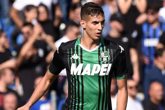 เข้ามาแทนที่