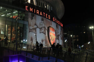 อาร์เซนอลขาดทุน