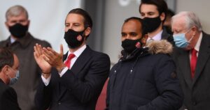 อาร์เซนอลขาดทุน