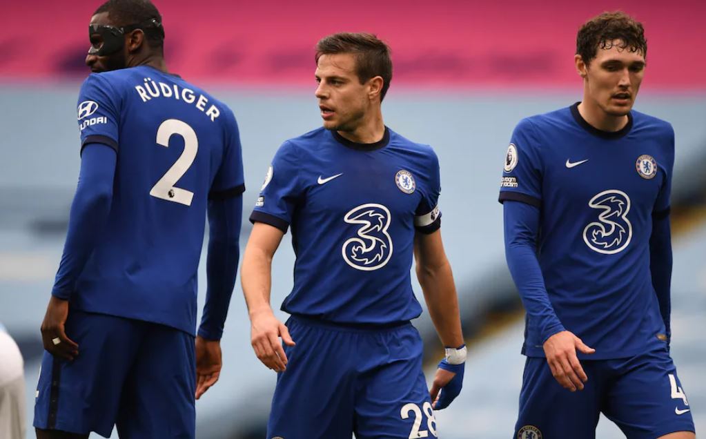 บาร์เซโลนาเล็งสาม