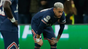 เนย์มาร์เก้าอี้สั่น