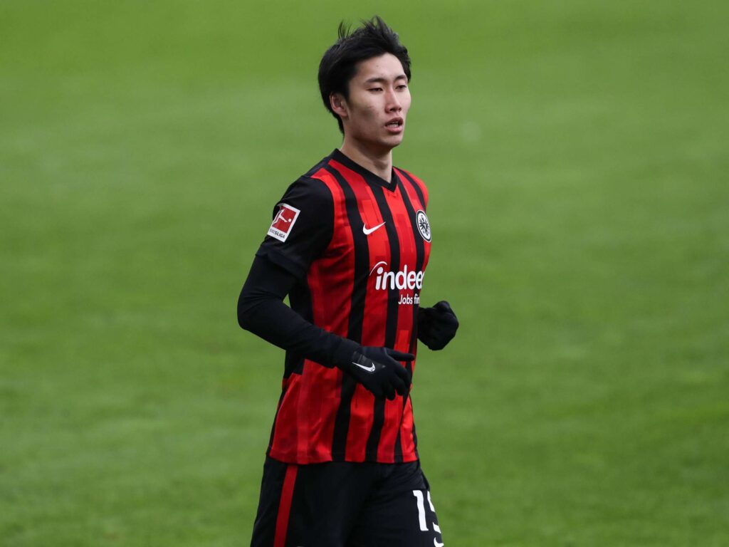 ติดต่อกันมานาน