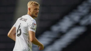 ดาร์ลิ่งเก็บแต้ม