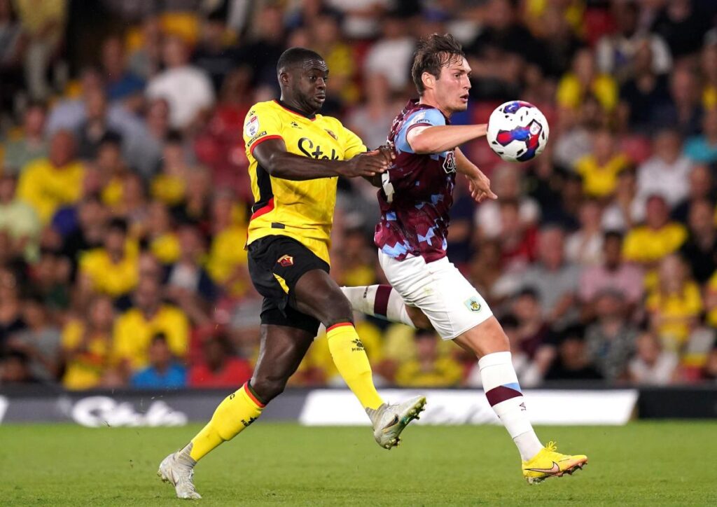 เริ่มขึ้นสูงสุด