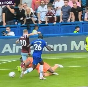 แม็งดี้แกล้งทำ