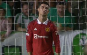 ซ่อนความหงุดหงิด