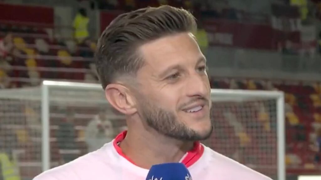 ปลื้มใจอดัม