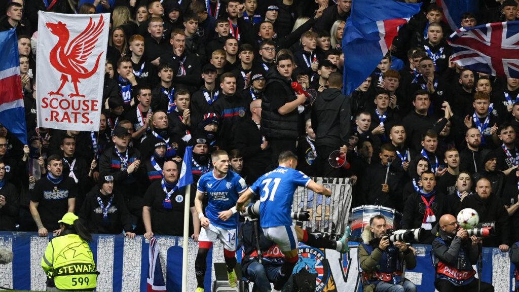 ดูถูกลิเวอร์พูล