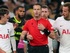 โยริสชี้โทษ