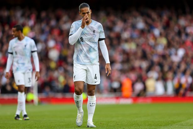 ห่างห้าแต้ม