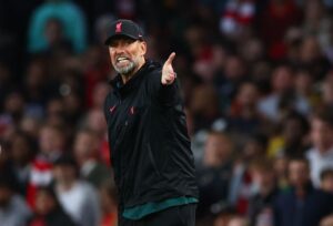 ห่างห้าแต้ม