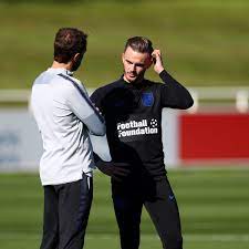 เกือบจบอาชีพ