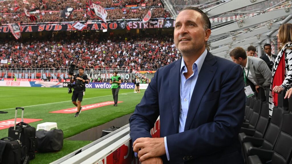 เรดเบิร์ดคือใคร