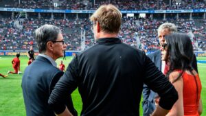 เรดเบิร์ดคือใคร