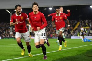 หันหลังกลับ