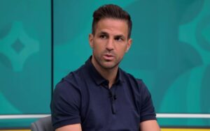 ฟาเบรกาสยอมรับ