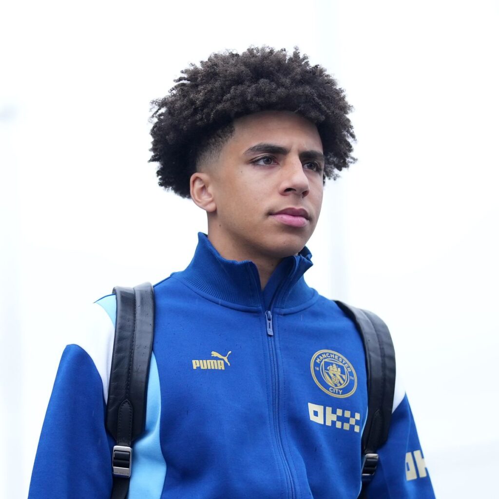 ยกความดีความชอบ